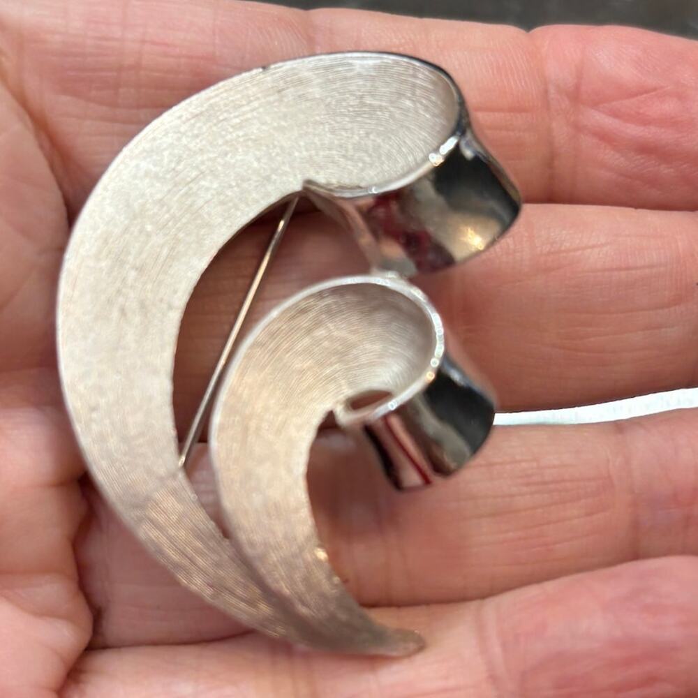 Vintage Trifari Silver Tone Modernist Abstract Brooch Signed